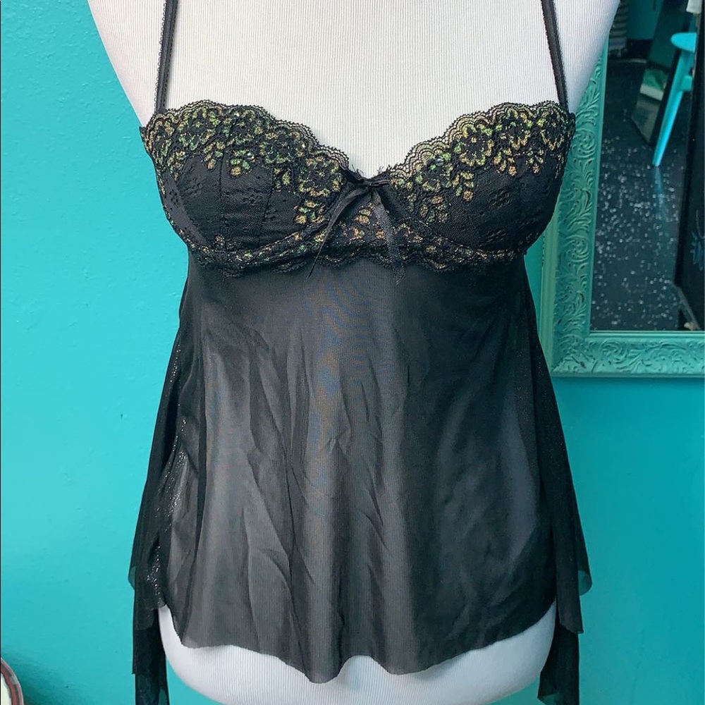 Lingerie - Picture 2 of 3
